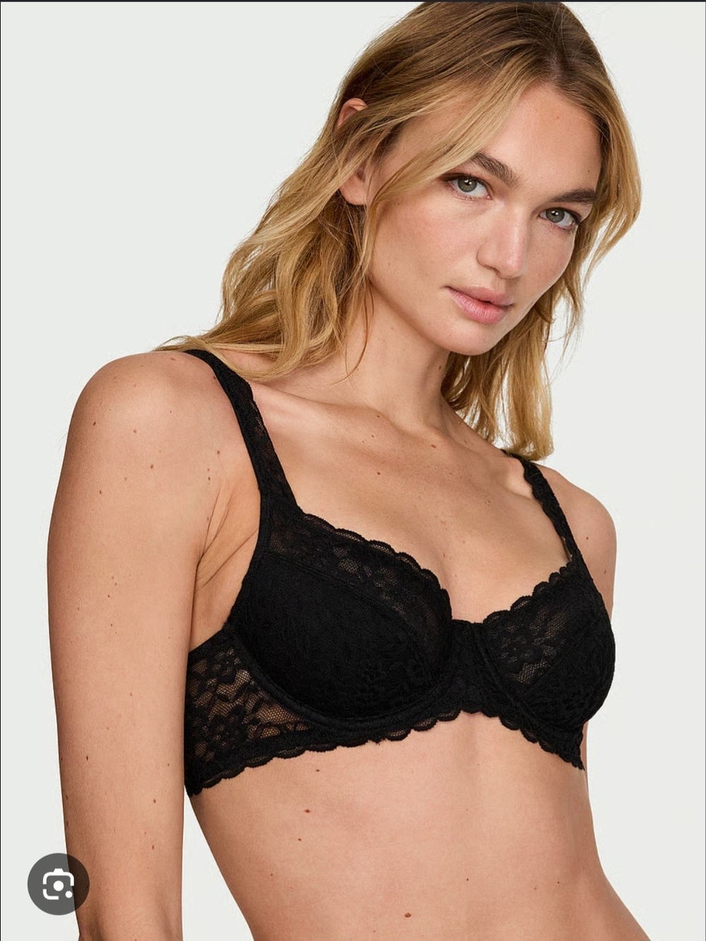 Victoria's Secret Black Lace Underwire Bra Size 38B